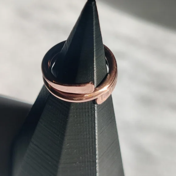 Simple Wrapped Copper Ring W/ Hammered Ends - Picture 3 of 8